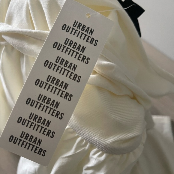 silence + noise | Urban Outfitters | Long Sleeve Bubble Top Ivory New with Tags - Picture 5 of 6